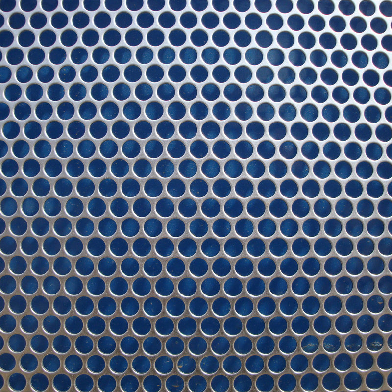 鐵板沖孔網(wǎng)不同領(lǐng)域使用限制