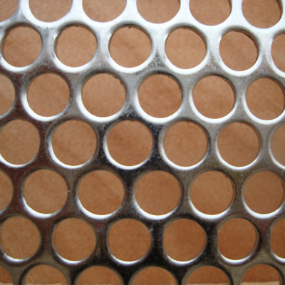 沖孔板中復(fù)合膜起到的作用